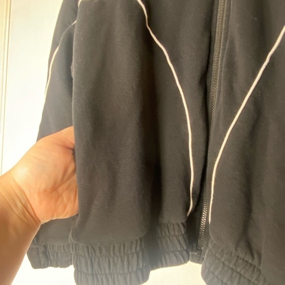 PINK BLACK ZIP FRONT CROPPED HOODIE SIZE SMALL - Picture 4 of 6